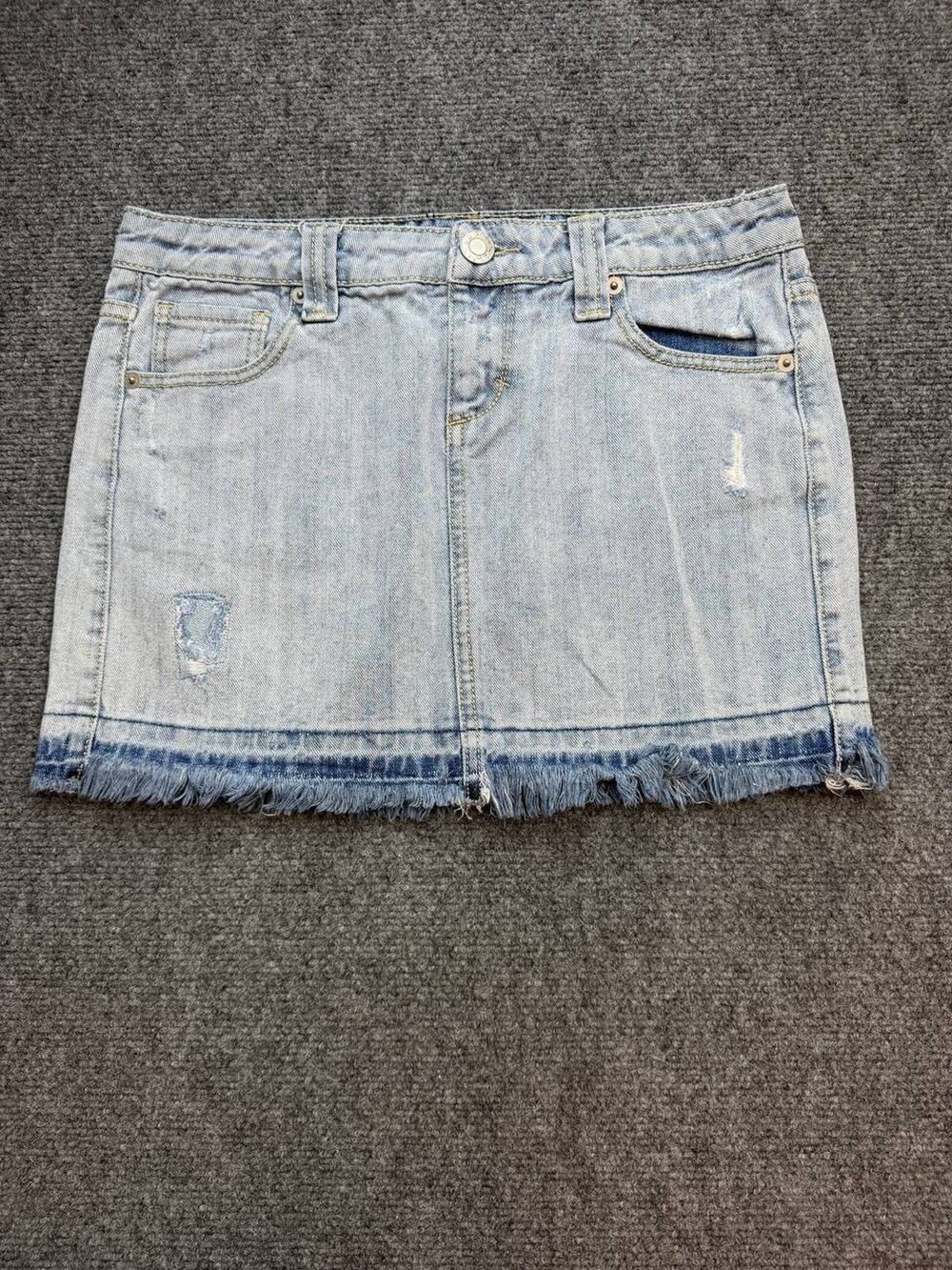 Vintage Y2K SO Juniors Size 5 Distressed Denim Mini Skirt Raw Frayed Hem